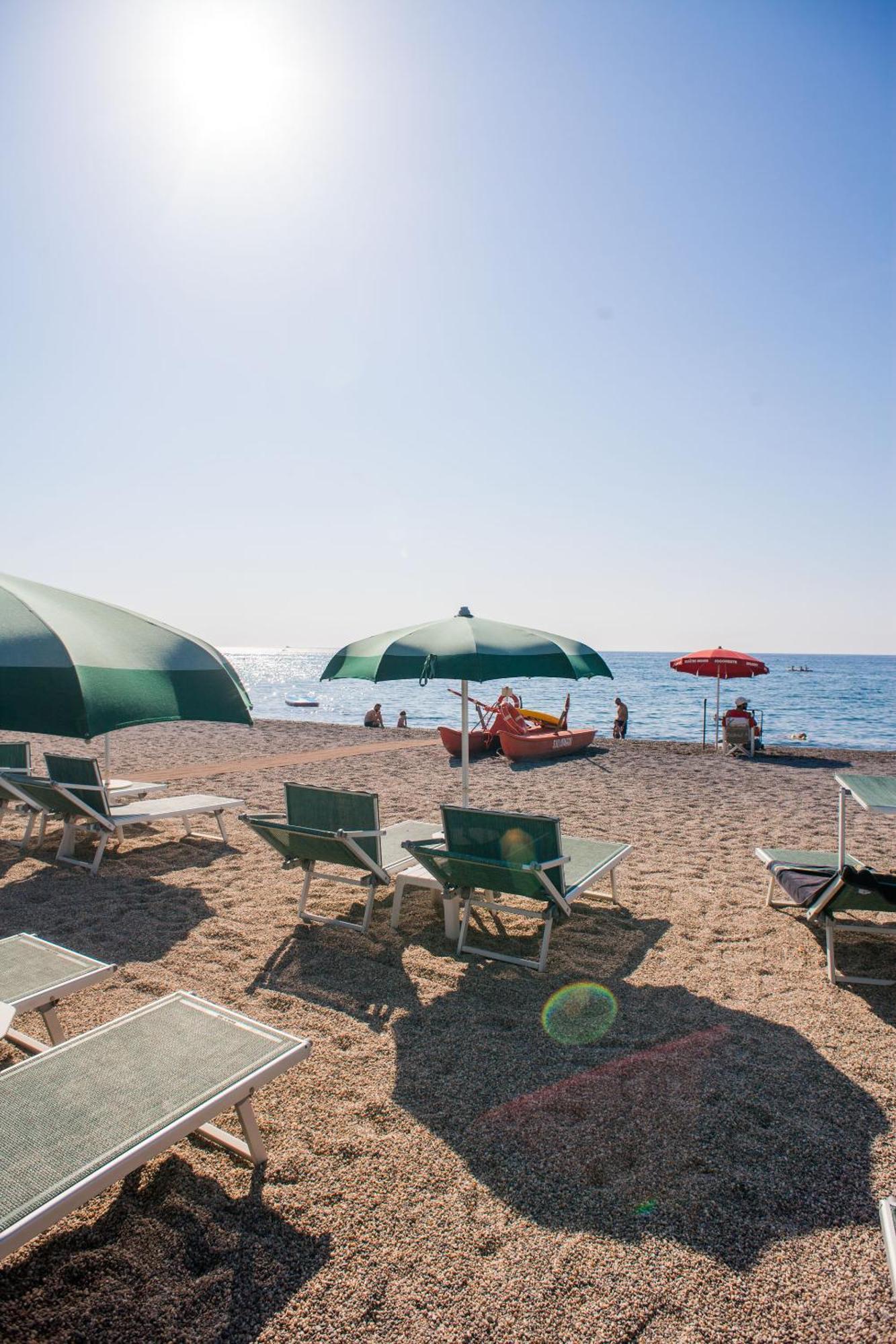 Hotel Gabriella Диано-Марина Экстерьер фото